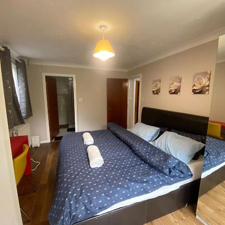 Stunning 2 Bedroom With Garden Sleep 6 Londra Exterior foto